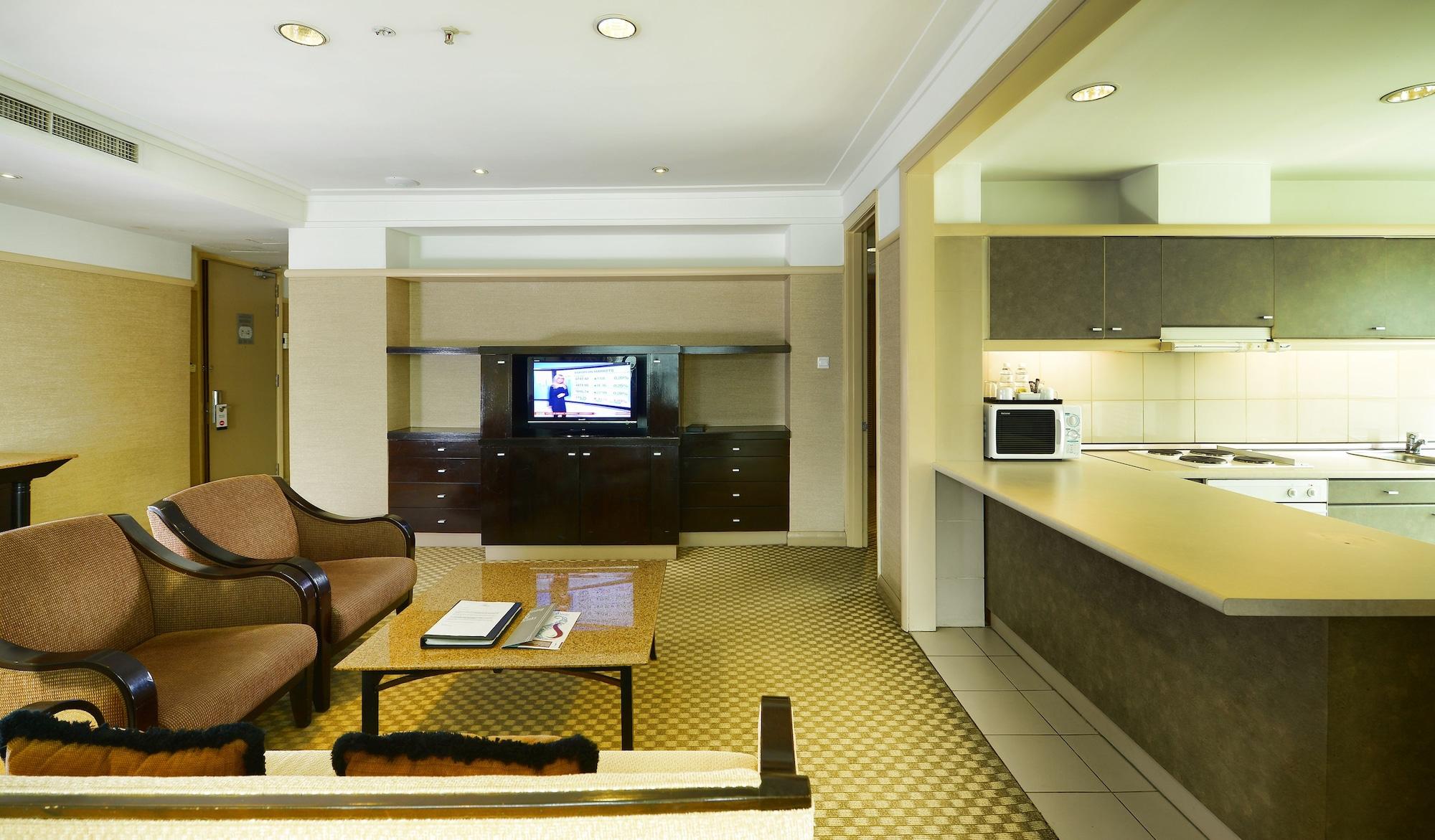 Pacific Regency Hotel Suites Kuala Lumpur Kültér fotó A suite at the hotel