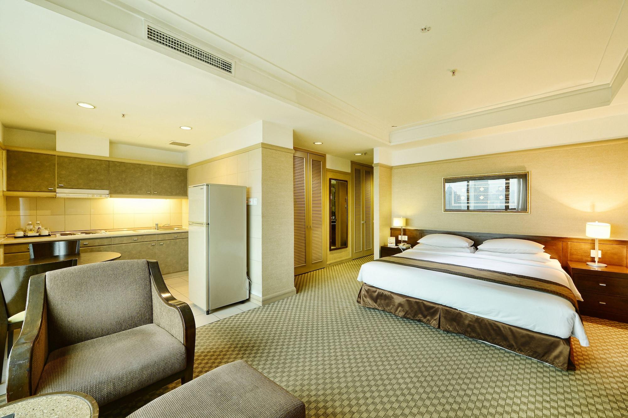 Pacific Regency Hotel Suites Kuala Lumpur Kültér fotó A suite at the hotel