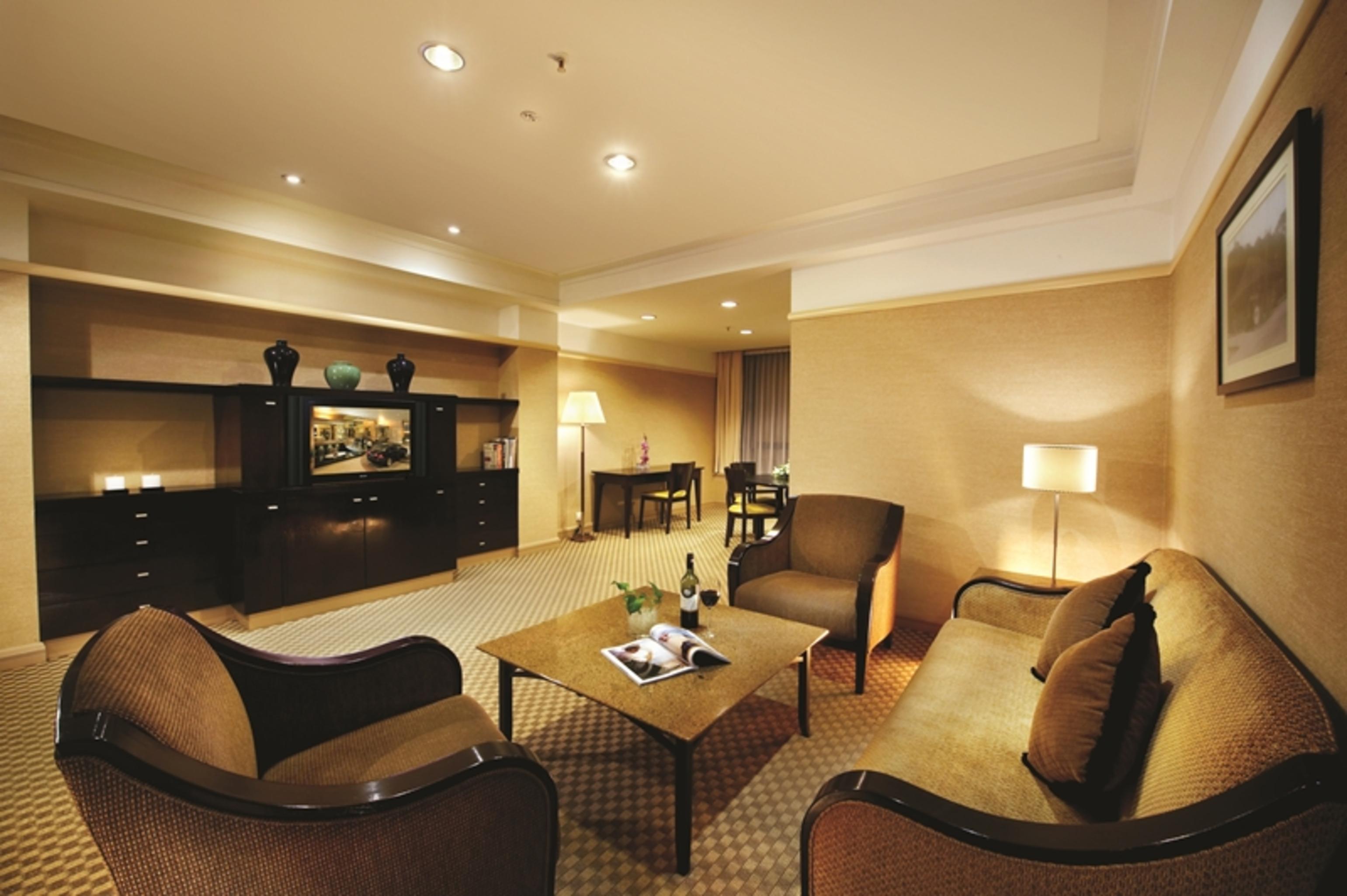 Pacific Regency Hotel Suites Kuala Lumpur Kültér fotó A suite at the hotel