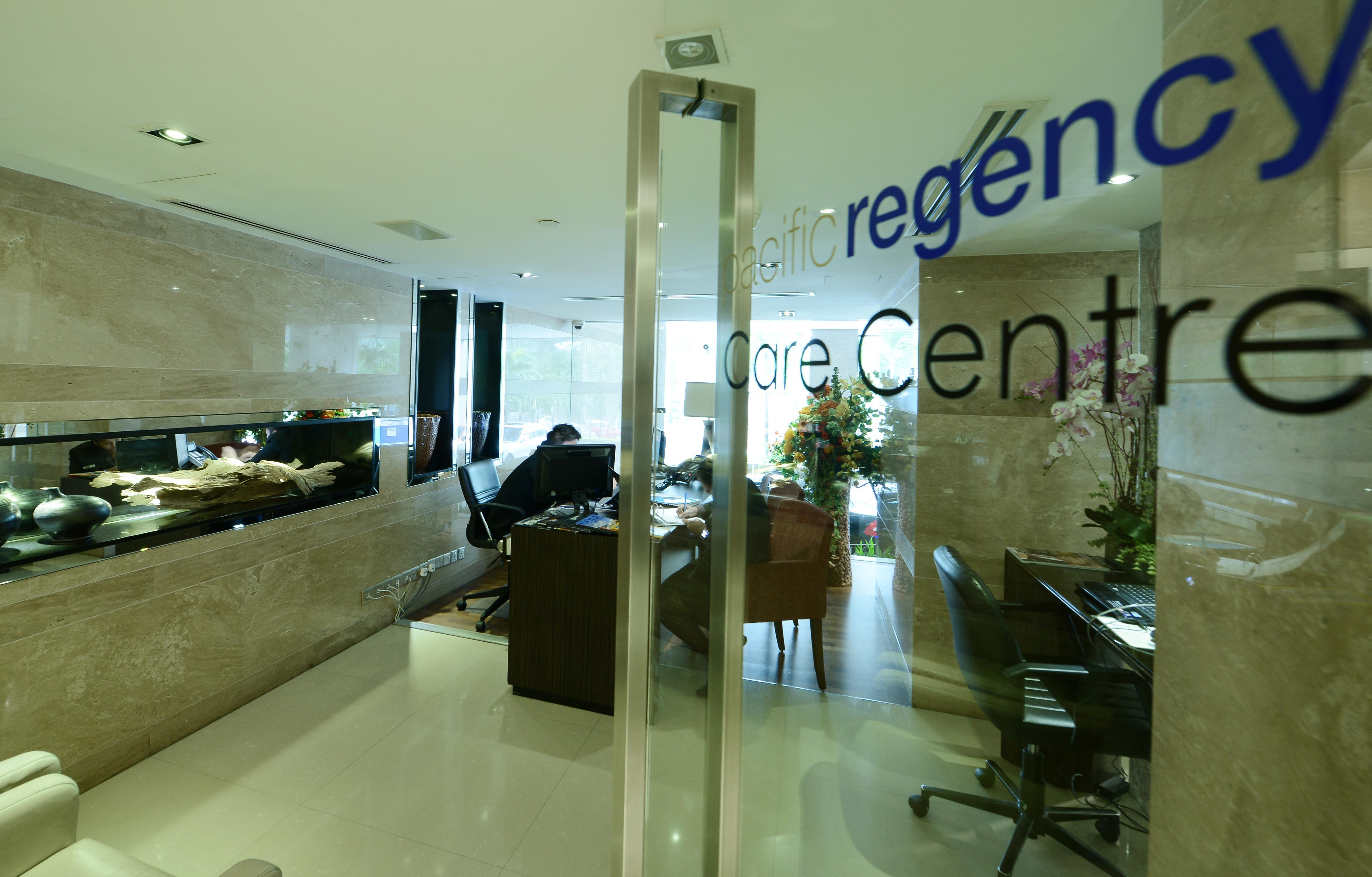 Pacific Regency Hotel Suites Kuala Lumpur Kültér fotó Regent Centre, Kuala Lumpur
