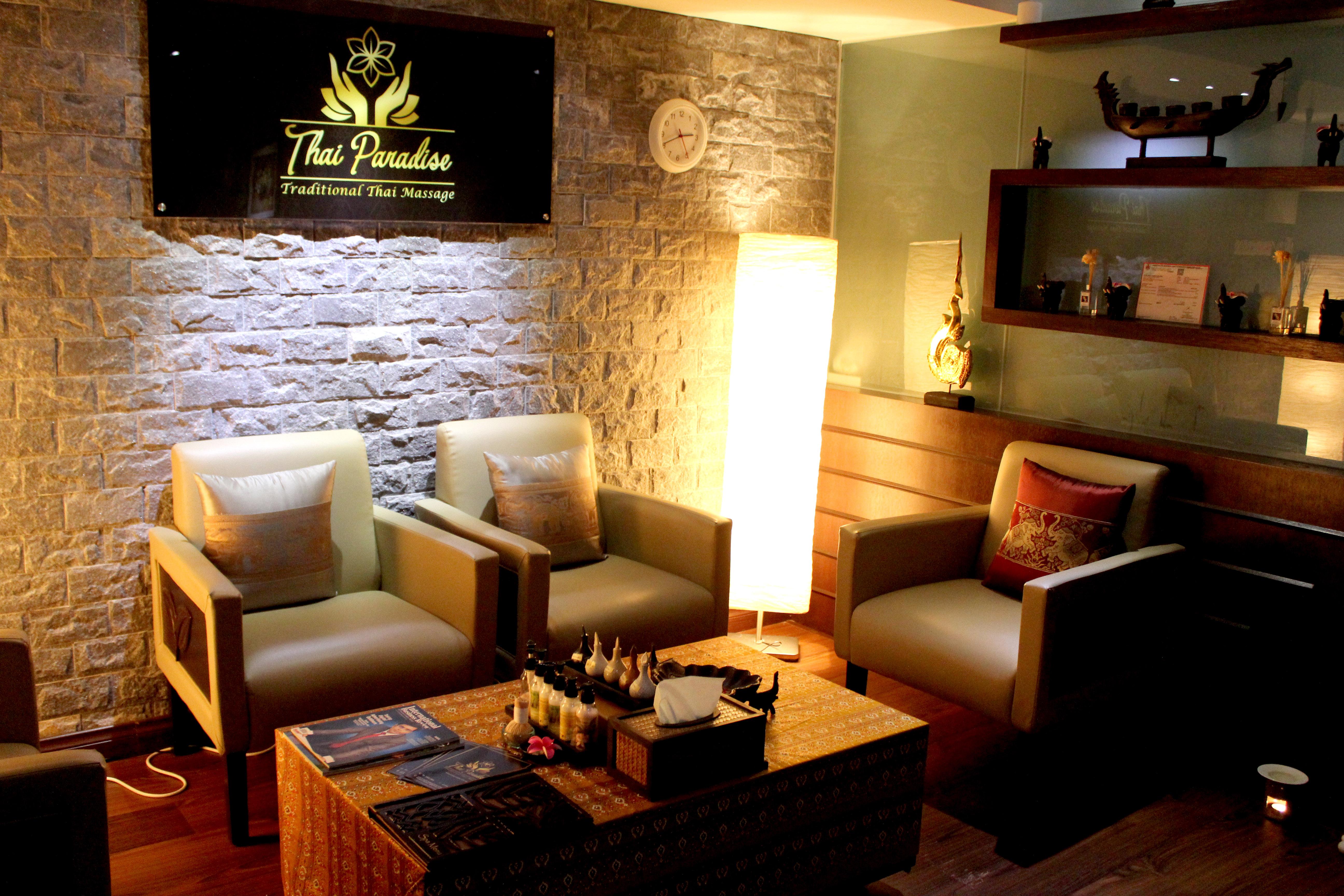 Pacific Regency Hotel Suites Kuala Lumpur Kültér fotó Thai Paradise