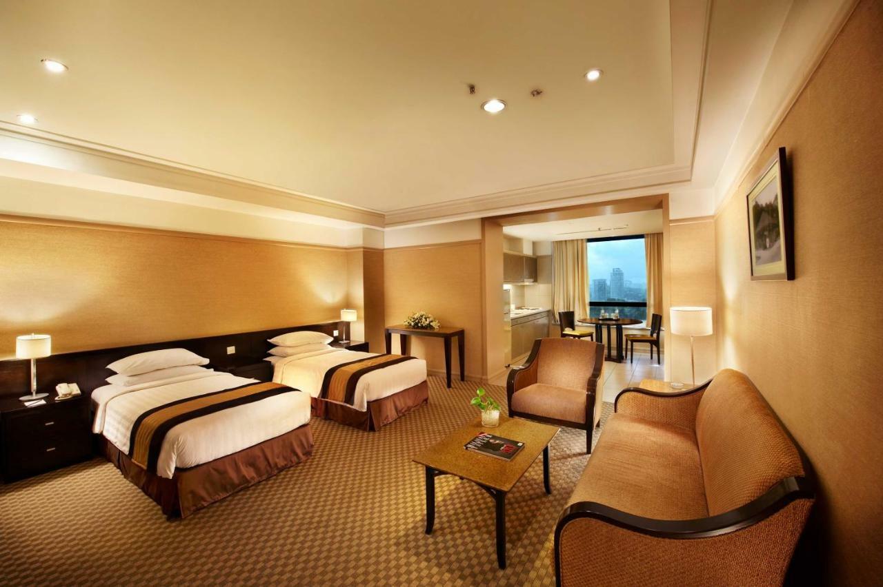 Pacific Regency Hotel Suites Kuala Lumpur Kültér fotó Deluxe Room